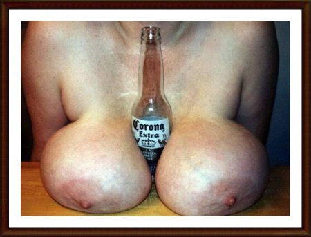 Женская грудь прикол