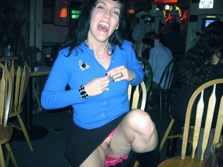 Без трусов в клубе