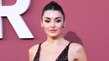 Турецкая актриса ханде эрчел