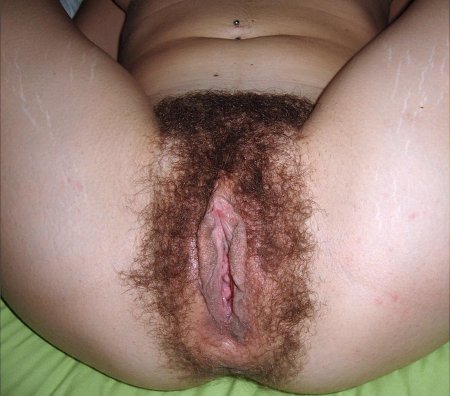 Кудрявая девушка