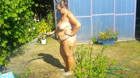 Голые русские бабы на даче