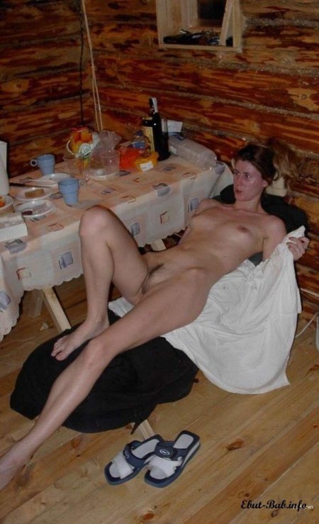 Пьяные голые девки в бане