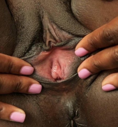 Негритянка девственница