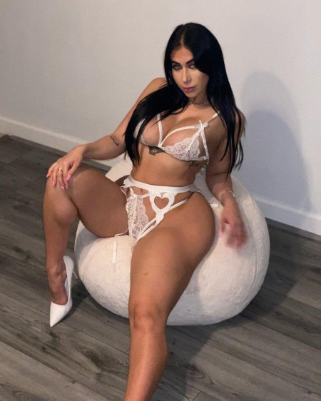 Брианна мур