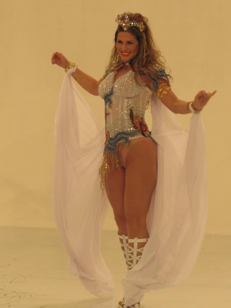 Андреа мартинс бразилия карнавал голые