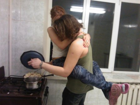 Девушка в общежитии