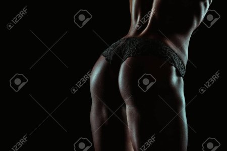 Женские ягодицы