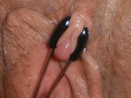 Пирсинг уха индастриал