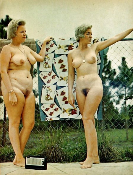 Ретро голые женщины