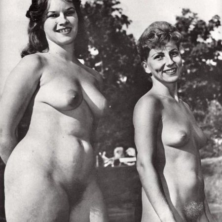 Советские женщины на пляже