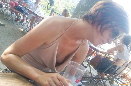 Случайно засветила соски