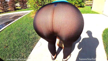 Большие попки в колготках