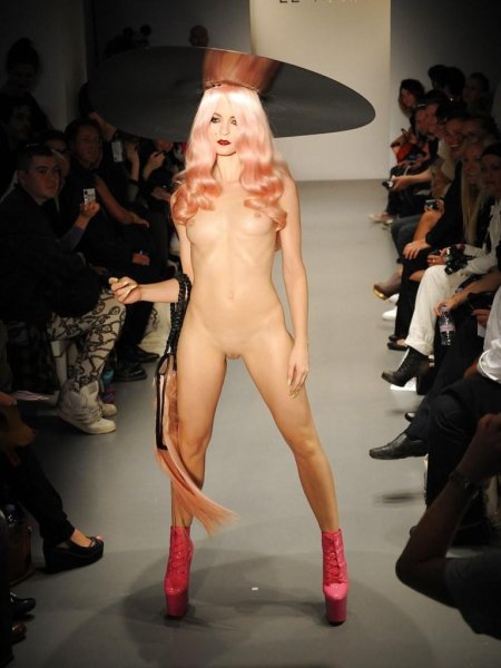 Чарли ле минду charlie le naked