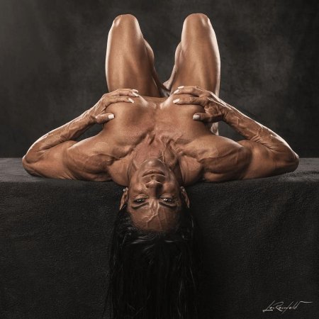 Девушка бодибилдер