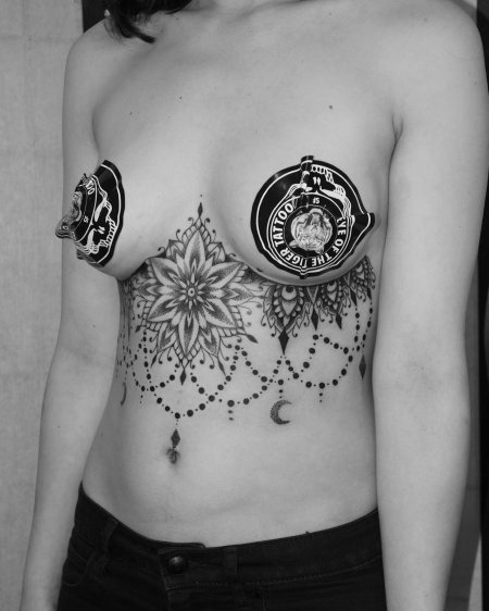 Татуировки для девушек на сосках