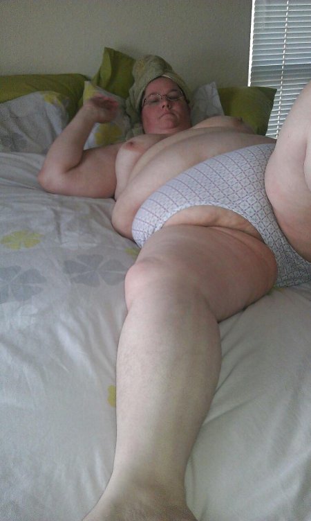 Толстые бабки в трусах