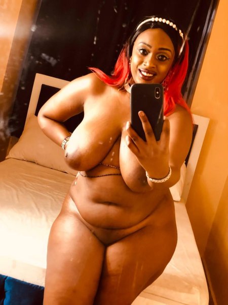 С пышными формами