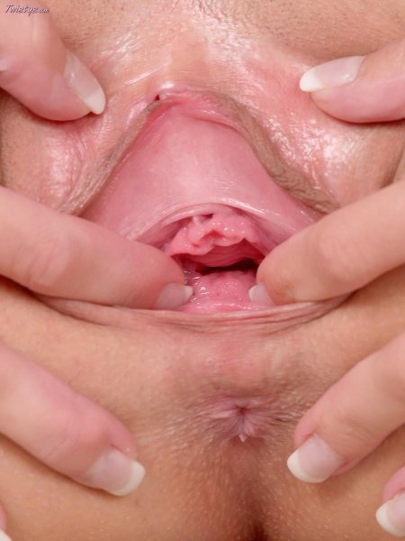 Красивые открытые вагины