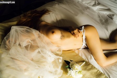 Красива девушка