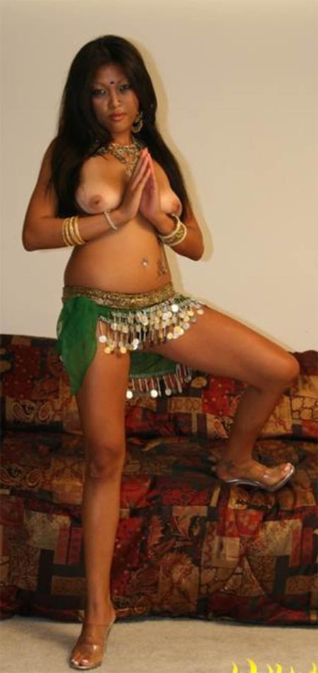 Индийские женщины голые