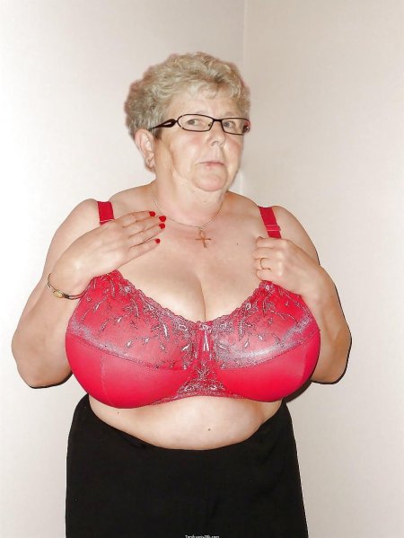 Красивые сиськи старух