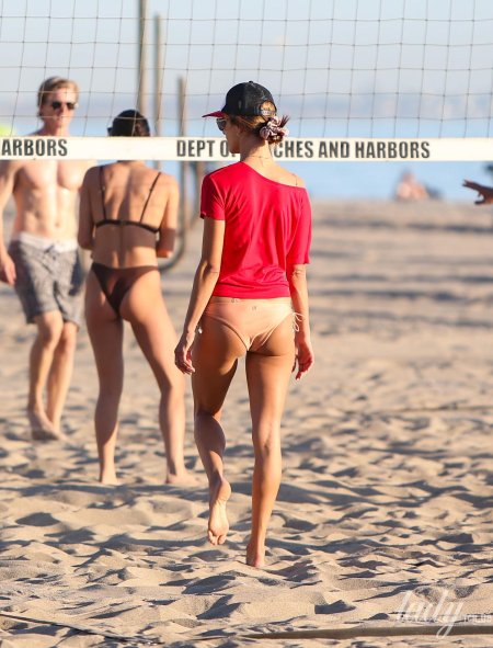 Алессандра амбросио секси