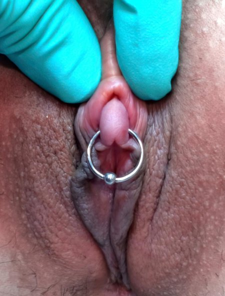 Большой капюшон клитора