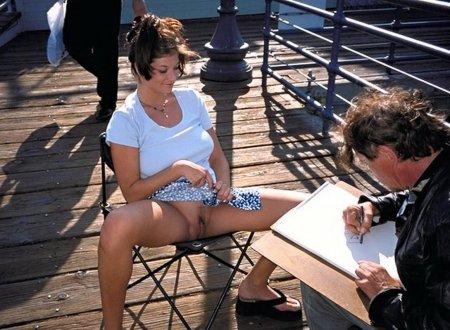 Женщина без трусиков