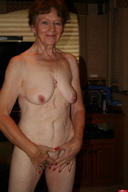 Голые худые старые женщины
