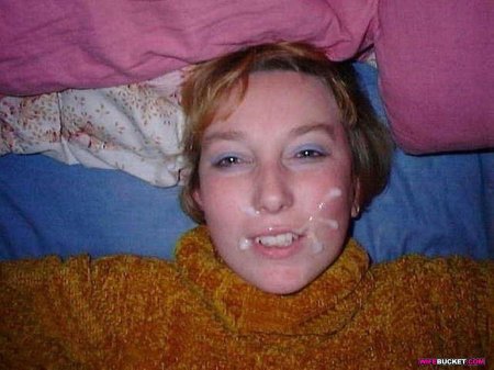 Маленькие школьницы кончают на лицо