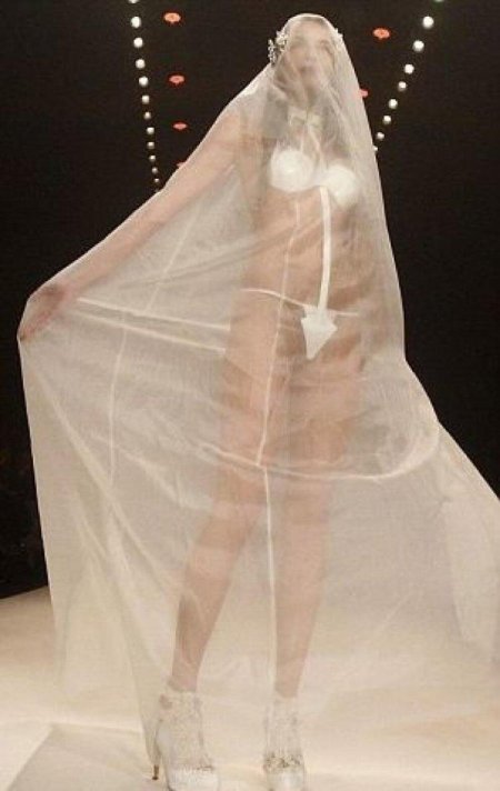 Необычное свадебное платье