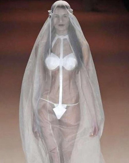 Самые откровенные свадебные платья