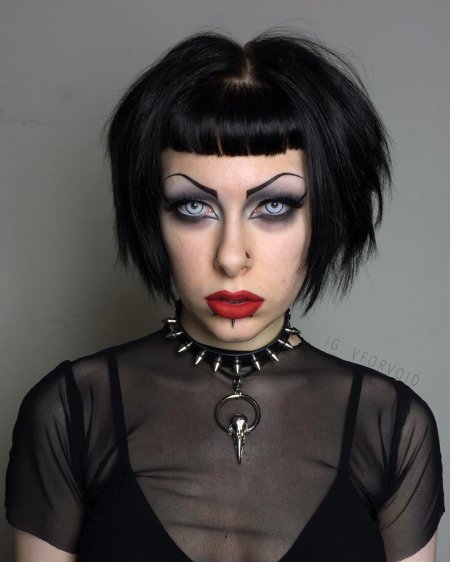 Макияж готический