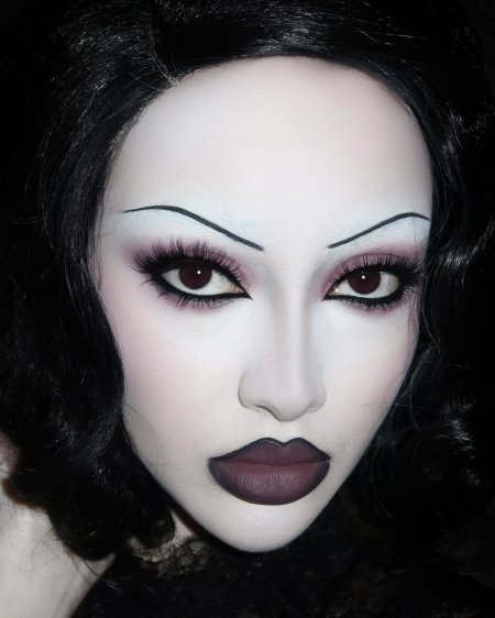 Макияж готика