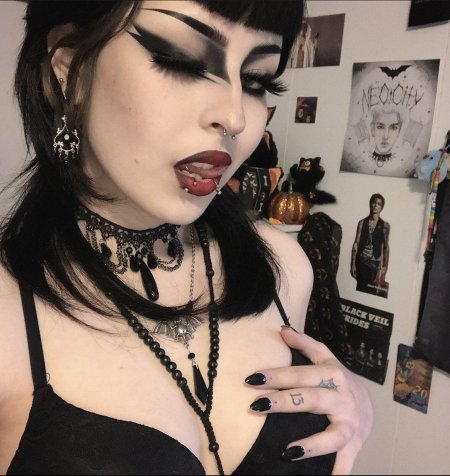 Готический макияж