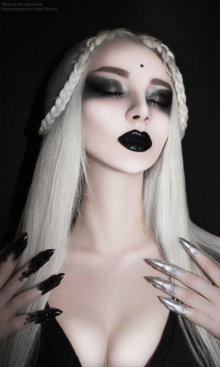 Ева грин готический макияж