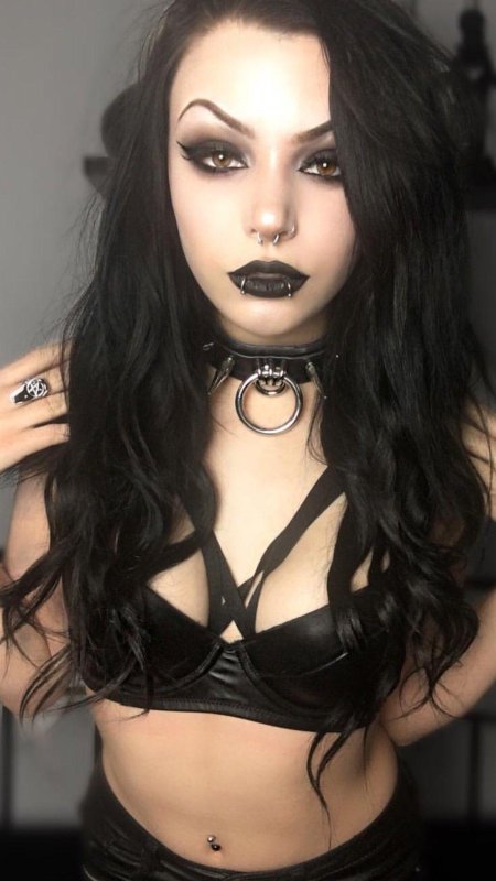 Готический макияж