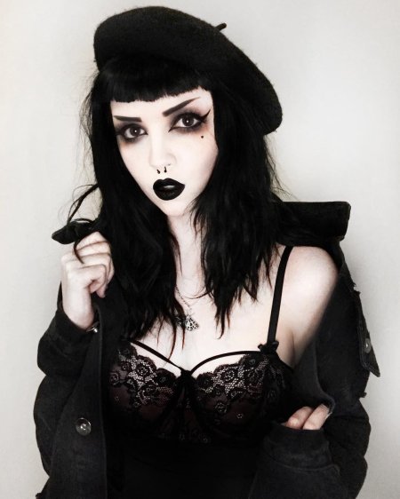Готический макияж