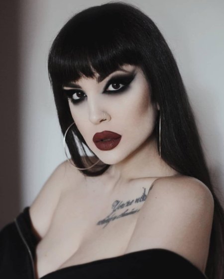 Макияж в стиле готика