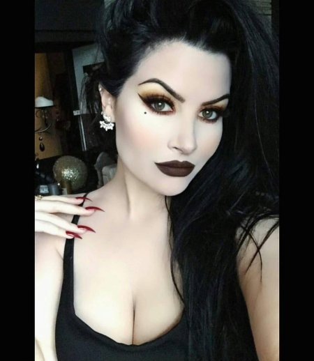 Готический макияж