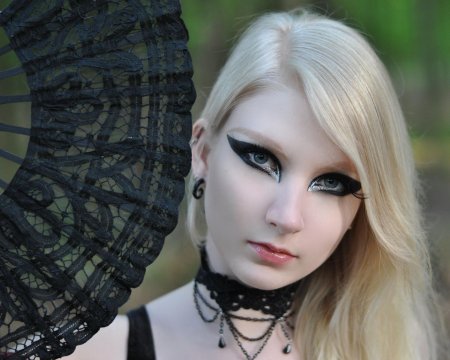 Макияж в стиле готика