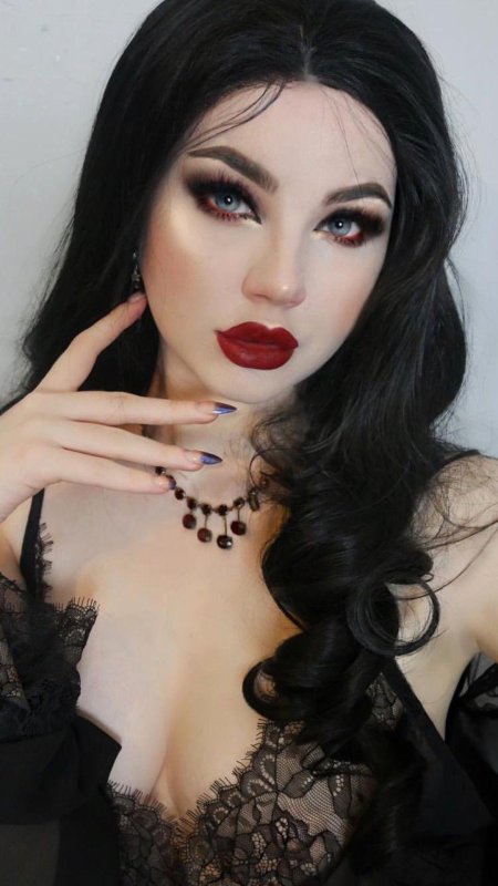 Готический макияж