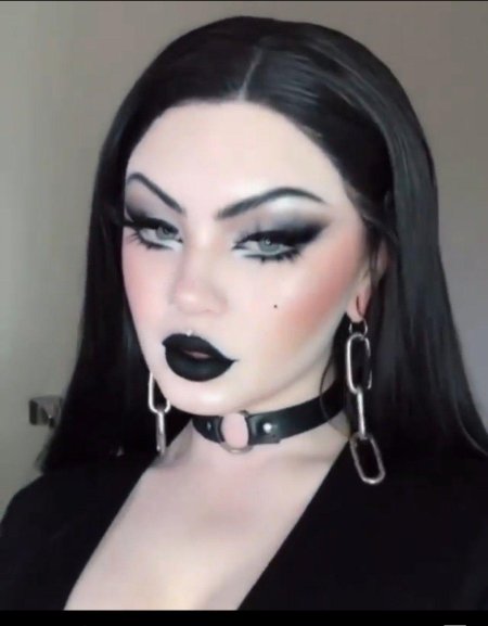 Готический макияж