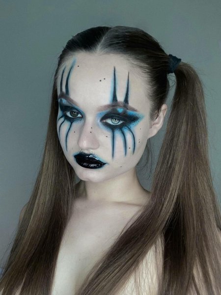 Макияж готический