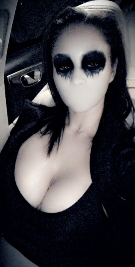 Тёмный макияж