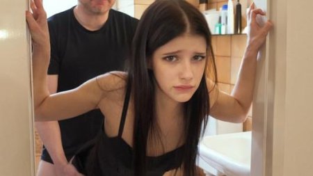 Сводная сестра