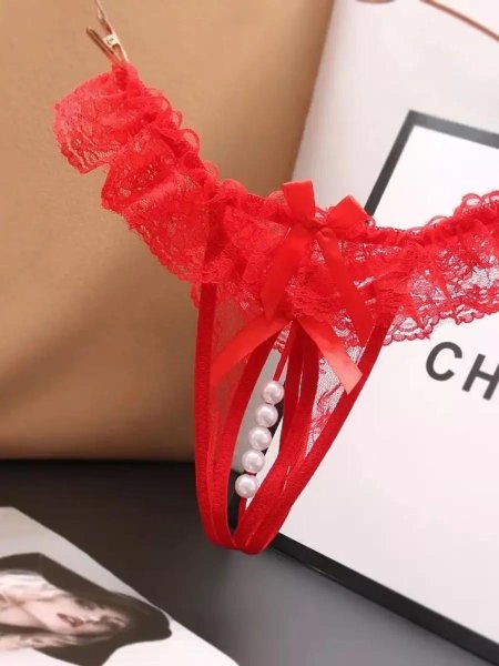 Женские стринги с бусинками