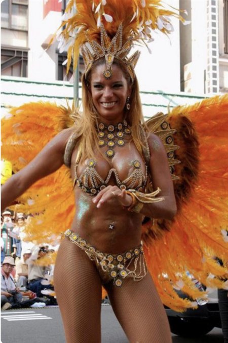 Андреа мартинс бразилия карнавал голые