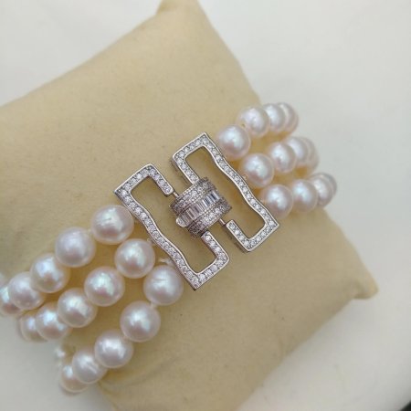 Браслет из двух ниток жемчуга