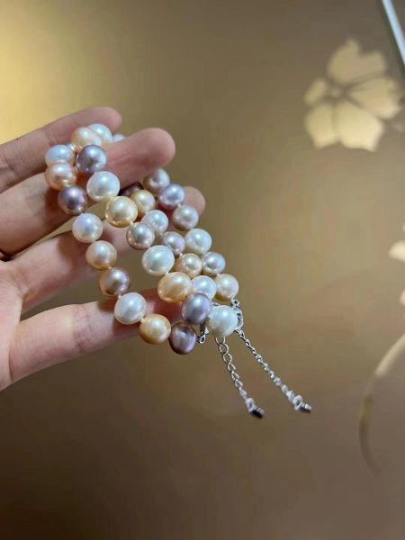 Женский браслет из натурального жемчуга в стиле